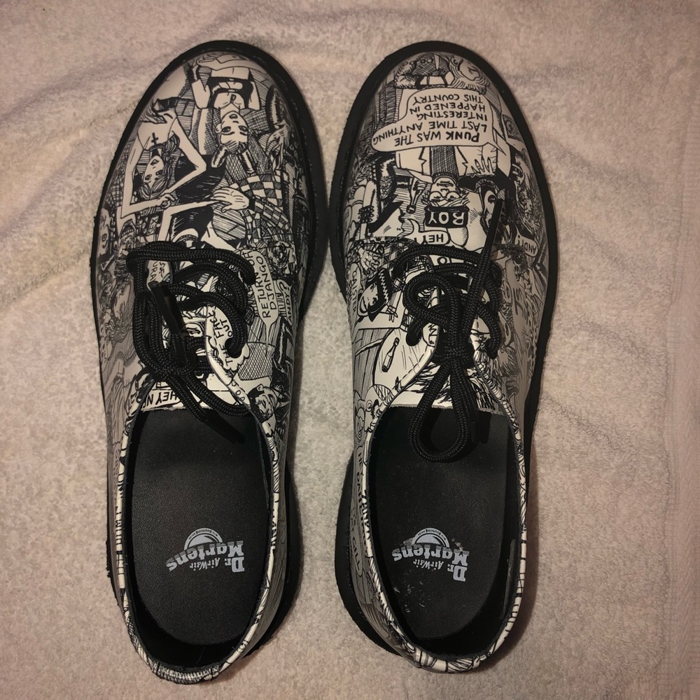 Graphic Dr. Martens